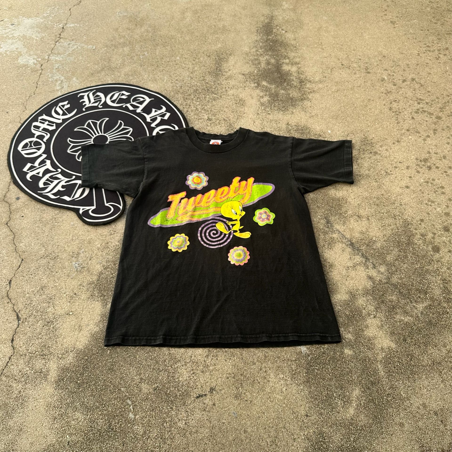 Vintage Looney Tunes Tweety Bird Graphic T-Shirt Black Large 1