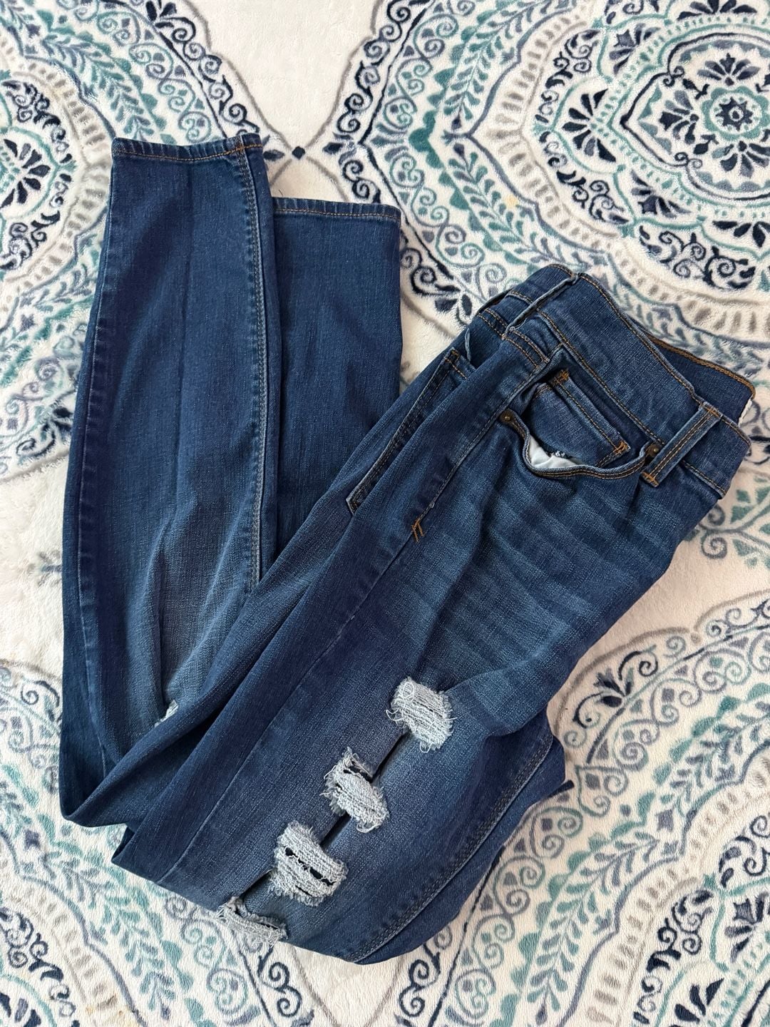 Mudd Jeans Size 7 Skinny Blue Distressed Ripped Denim Jeans 4