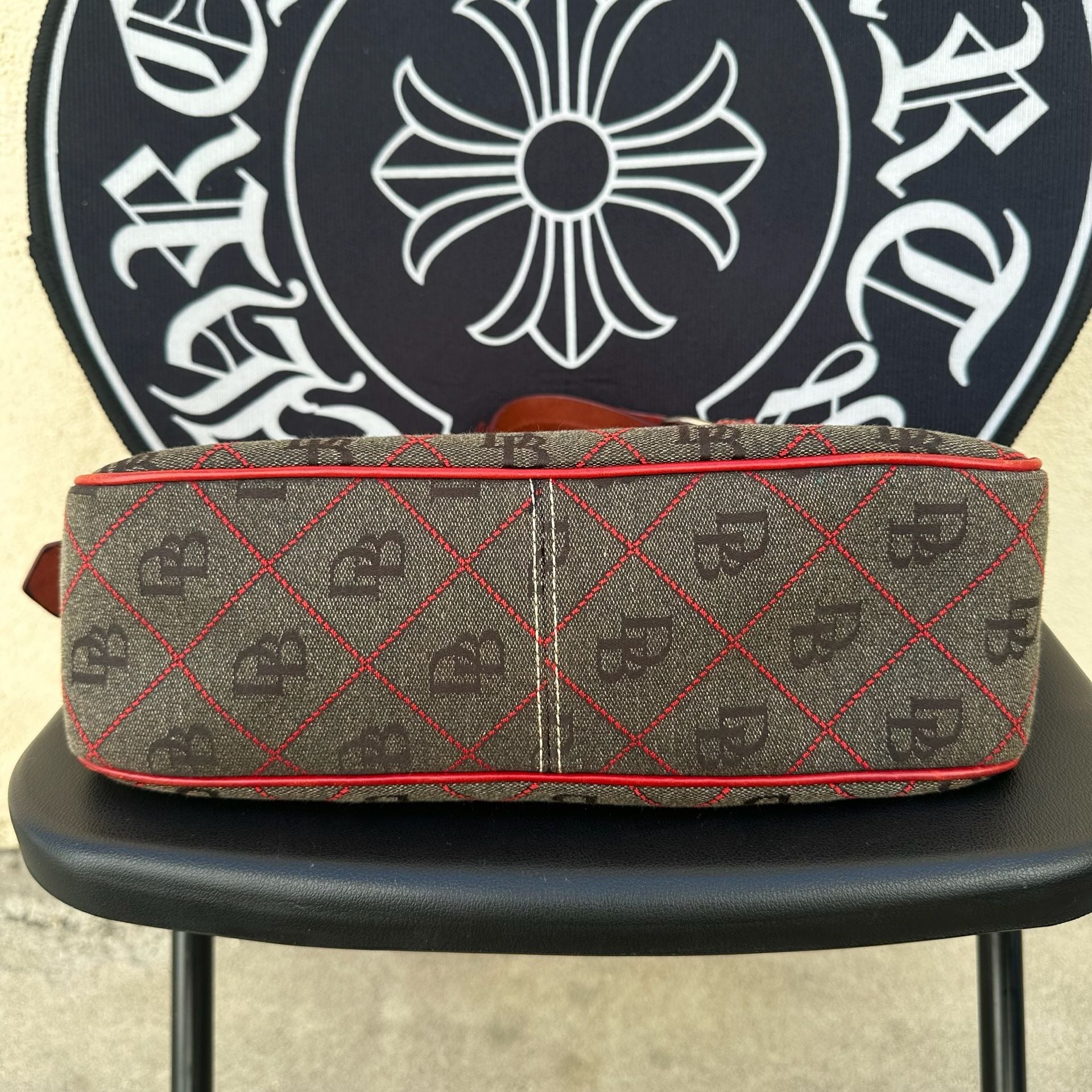 Vintage Y2K Style Dooney & Bourke Monogram Canvas Shoulder Bag Brown Red 4