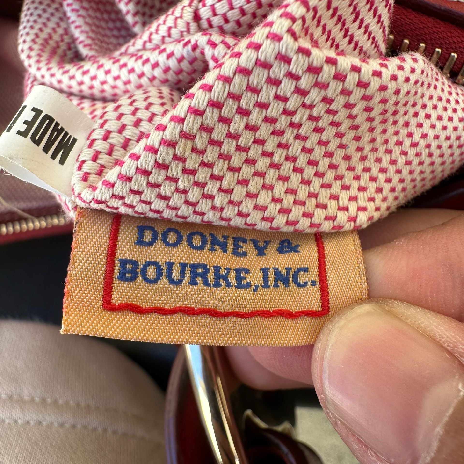 Vintage Y2K Style Dooney & Bourke Monogram Canvas Shoulder Bag Brown Red 7