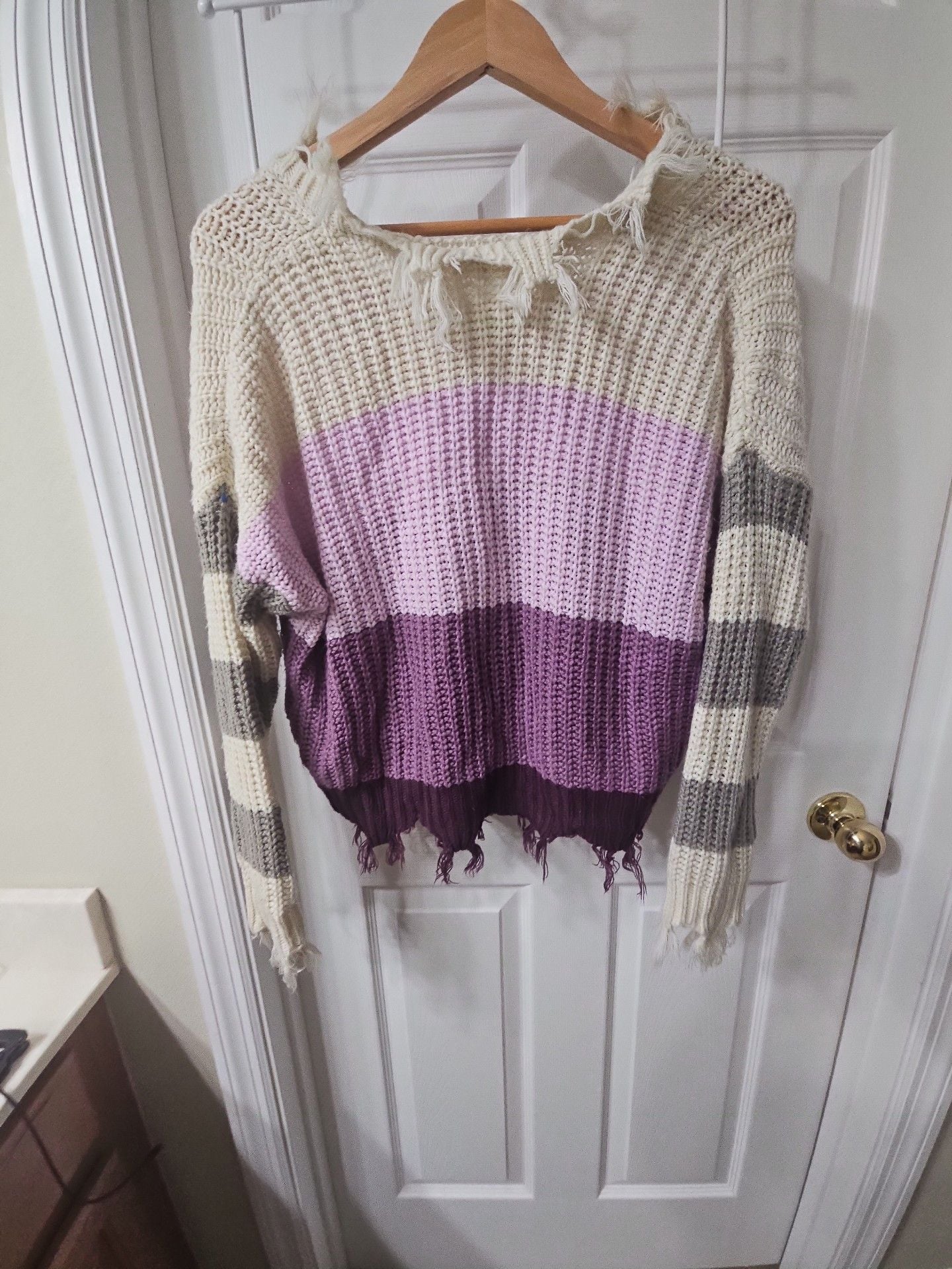 La Miel Color Block Long Sleeve Sweater Size S/M Lavender White Gray Fringe 8