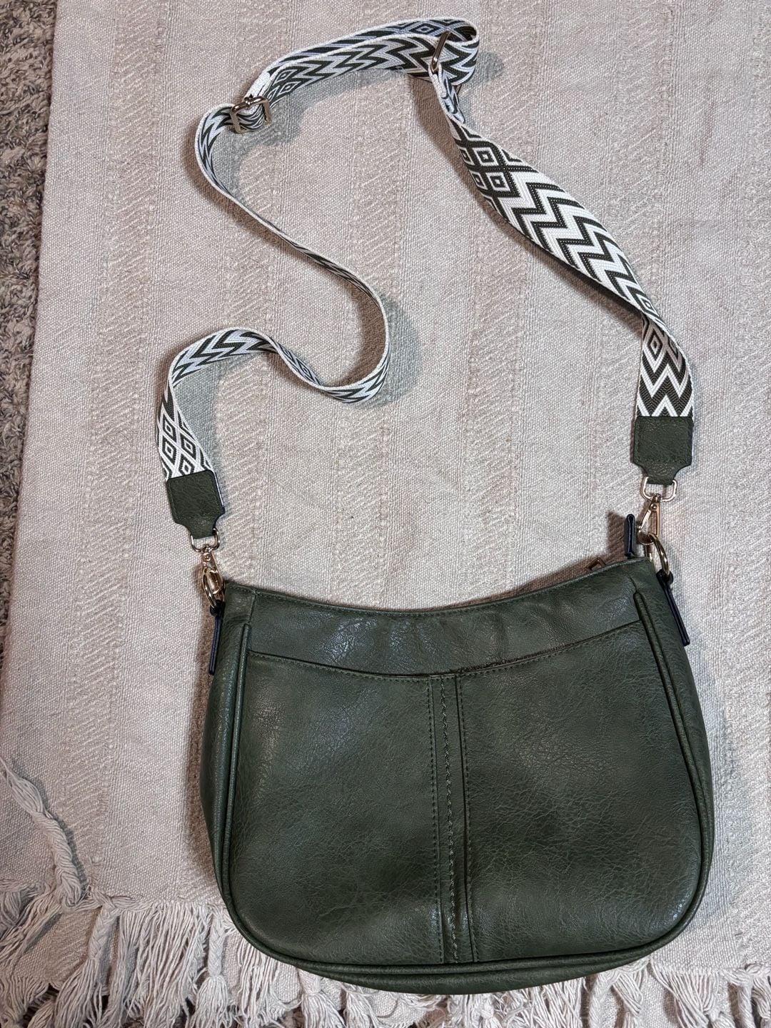 TANTOMI Crossbody Bag Green Vegan Leather with Patterned Strap 4