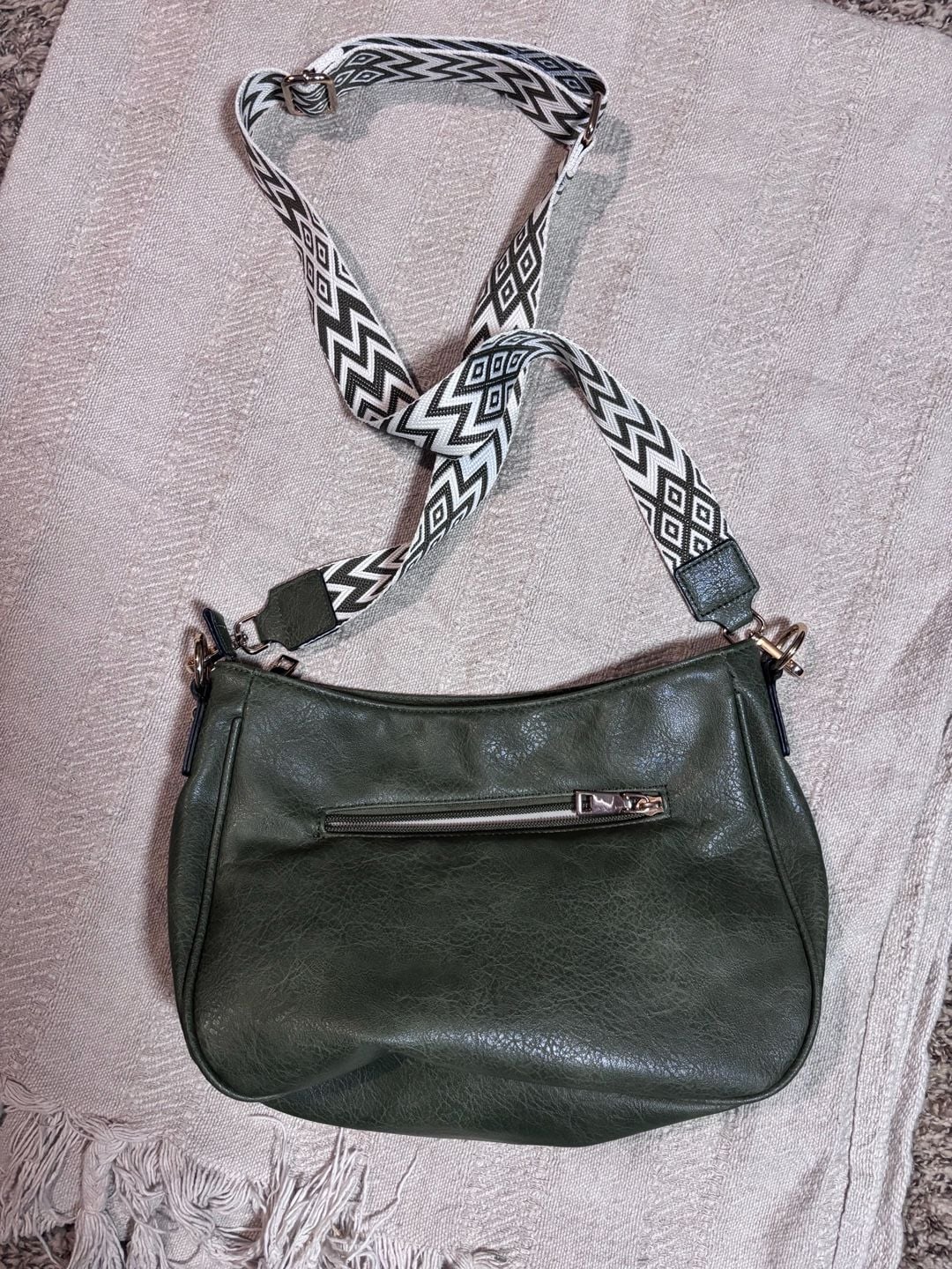 TANTOMI Crossbody Bag Green Vegan Leather with Patterned Strap 5