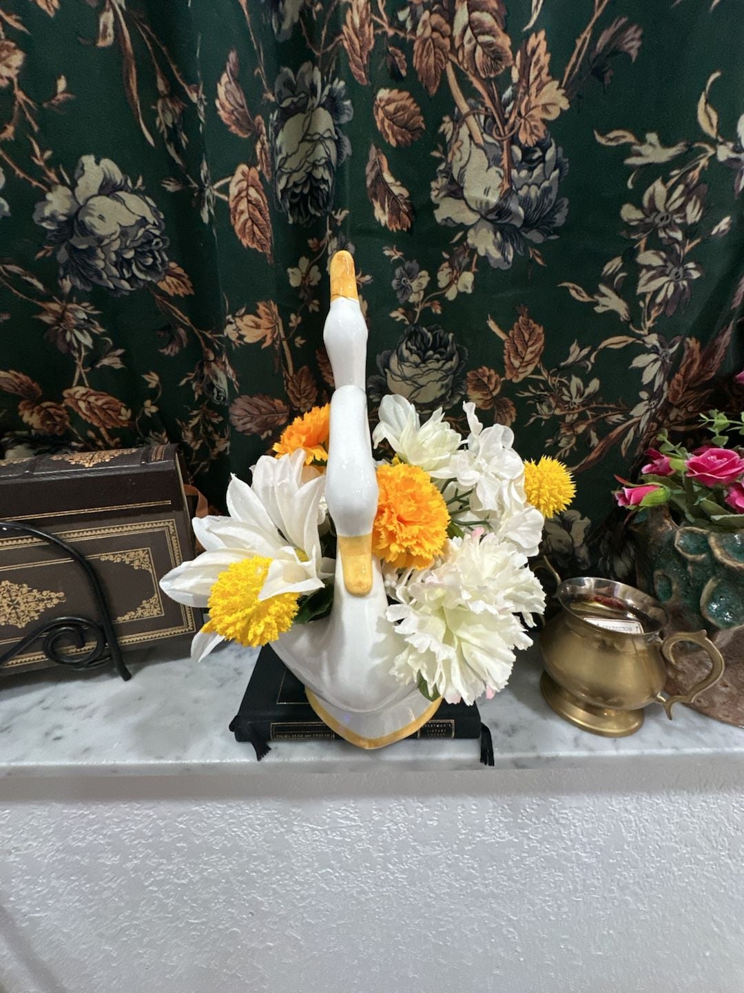 Haeger White Lusterware & Orange Swan Planter Orange & White Floral Arrangement 4