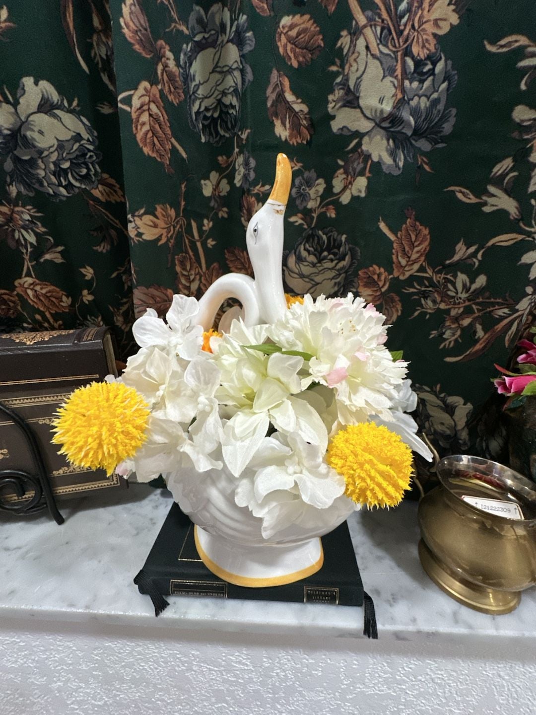 Haeger White Lusterware & Orange Swan Planter Orange & White Floral Arrangement 6