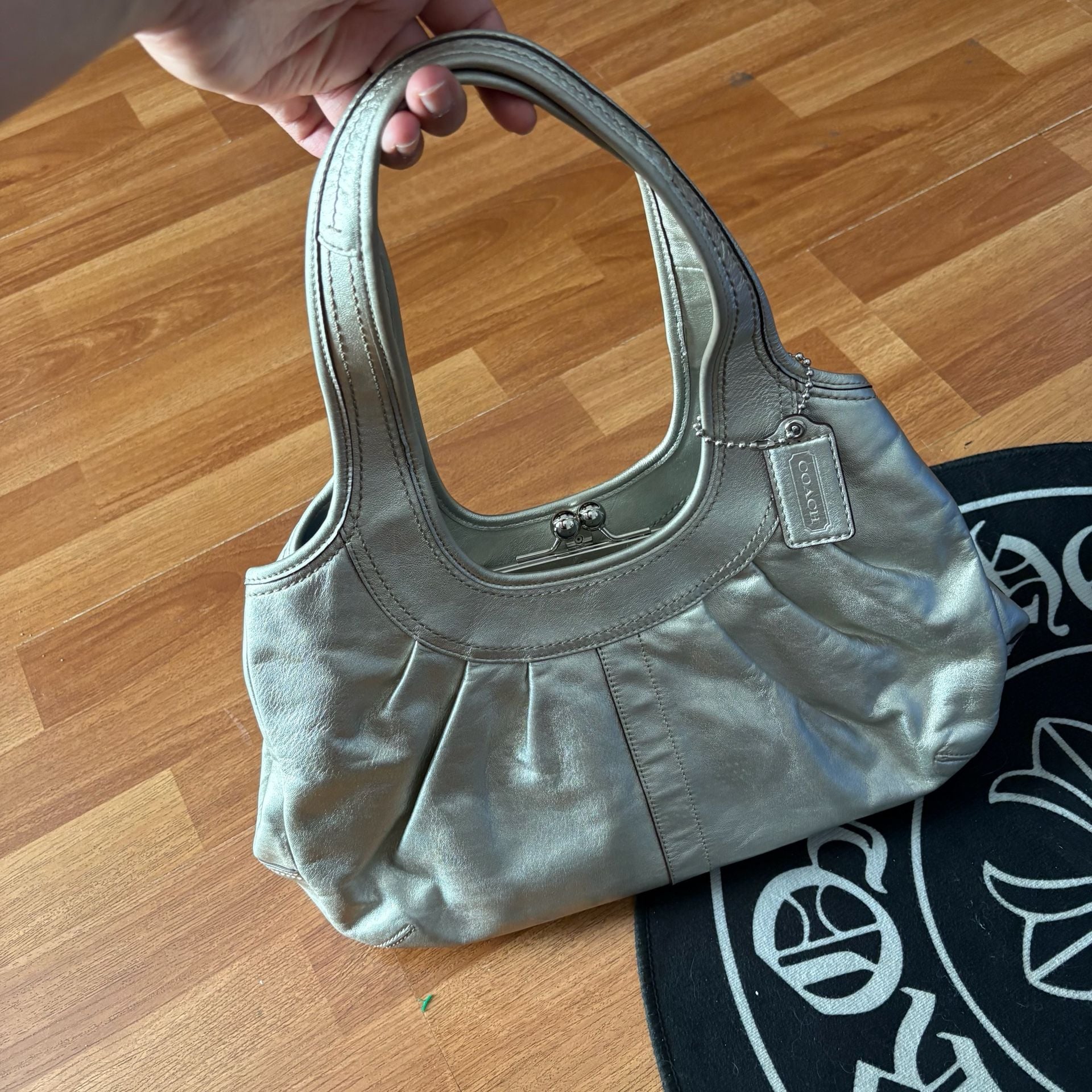 Y2K Coach Ergo Pleated Metallic Silver Leather Kisslock Bag 2