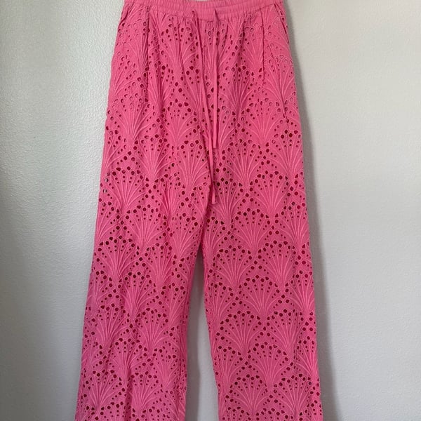 NWT Essentiel Antwerp Fab Broderie Pants Size 40 Bubblegum