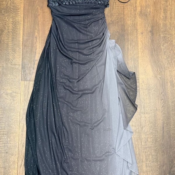 Betsy & Adam BA2466P Dress Size 8P Black Grey Ombre Sparkle Maxi Gown