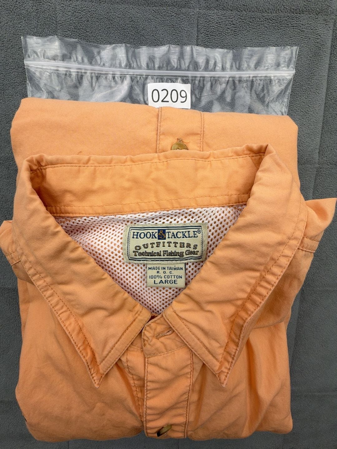 Hook & Tackle Long Sleeve Fishing Shirt Size L Montauk NY Long Island 11