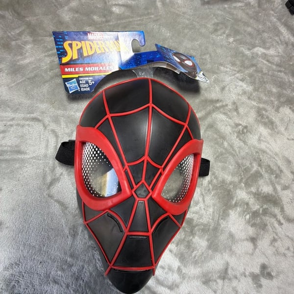 Hasbro Marvel Spider-Man Miles Morales Hero Mask Age 5+