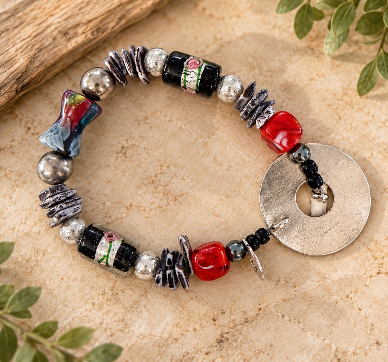 Artisan Lampwork Glass Beaded Toggle Bracelet Red Black 2