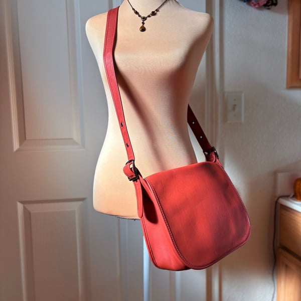 Coach 75TH ANNIVERSARY Limited Edition Women's Leather Shoulder Saddle Bag in Tomato Red