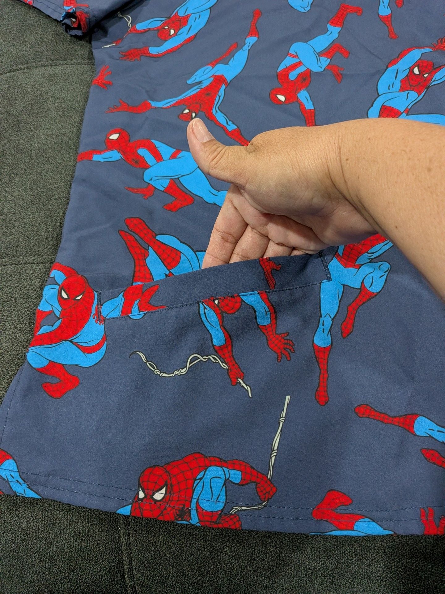 Marvel Spider-Man Scrub Top Size M MSP145A 5