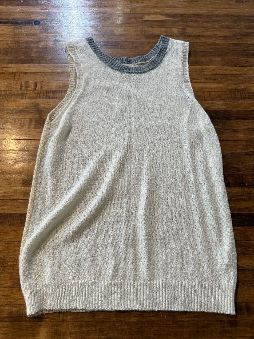 Blu Pepper Sweater Tank Size M Cream Knit Button Back (n1) 2