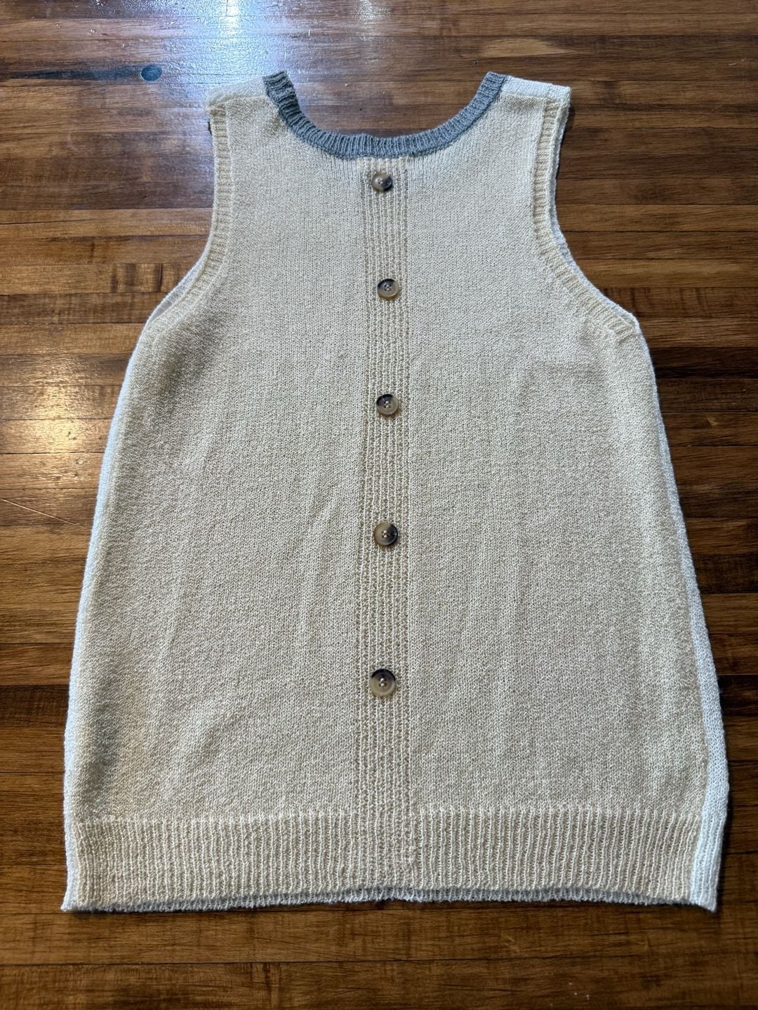 Blu Pepper Sweater Tank Size M Cream Knit Button Back (n1) 6