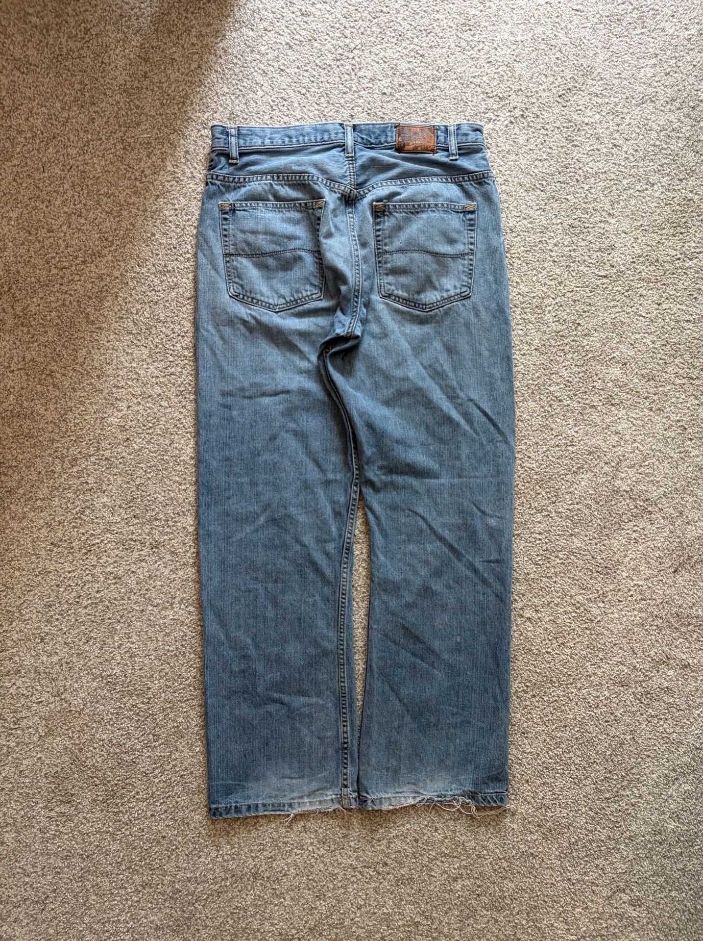 Lee Relaxed Bootcut Jeans Size 33x32 Medium Wash Denim 2