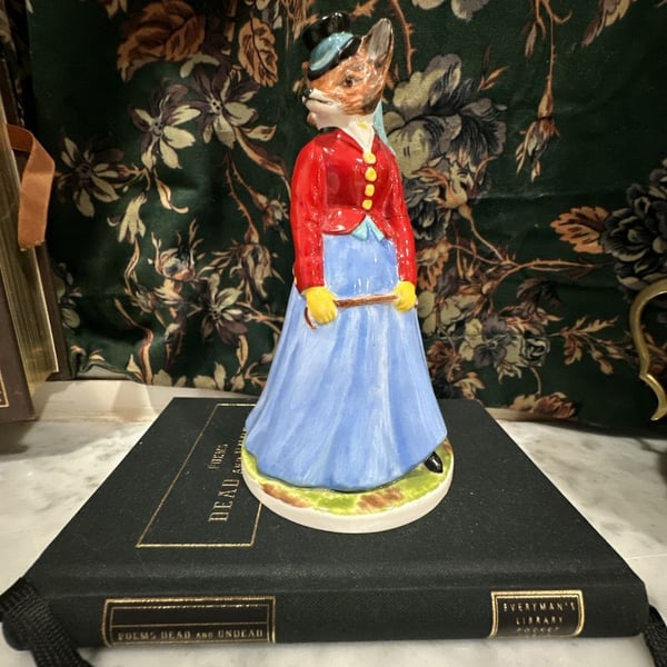 Aynsley Lady Fox Figurine Hand Painted Fine Bone China