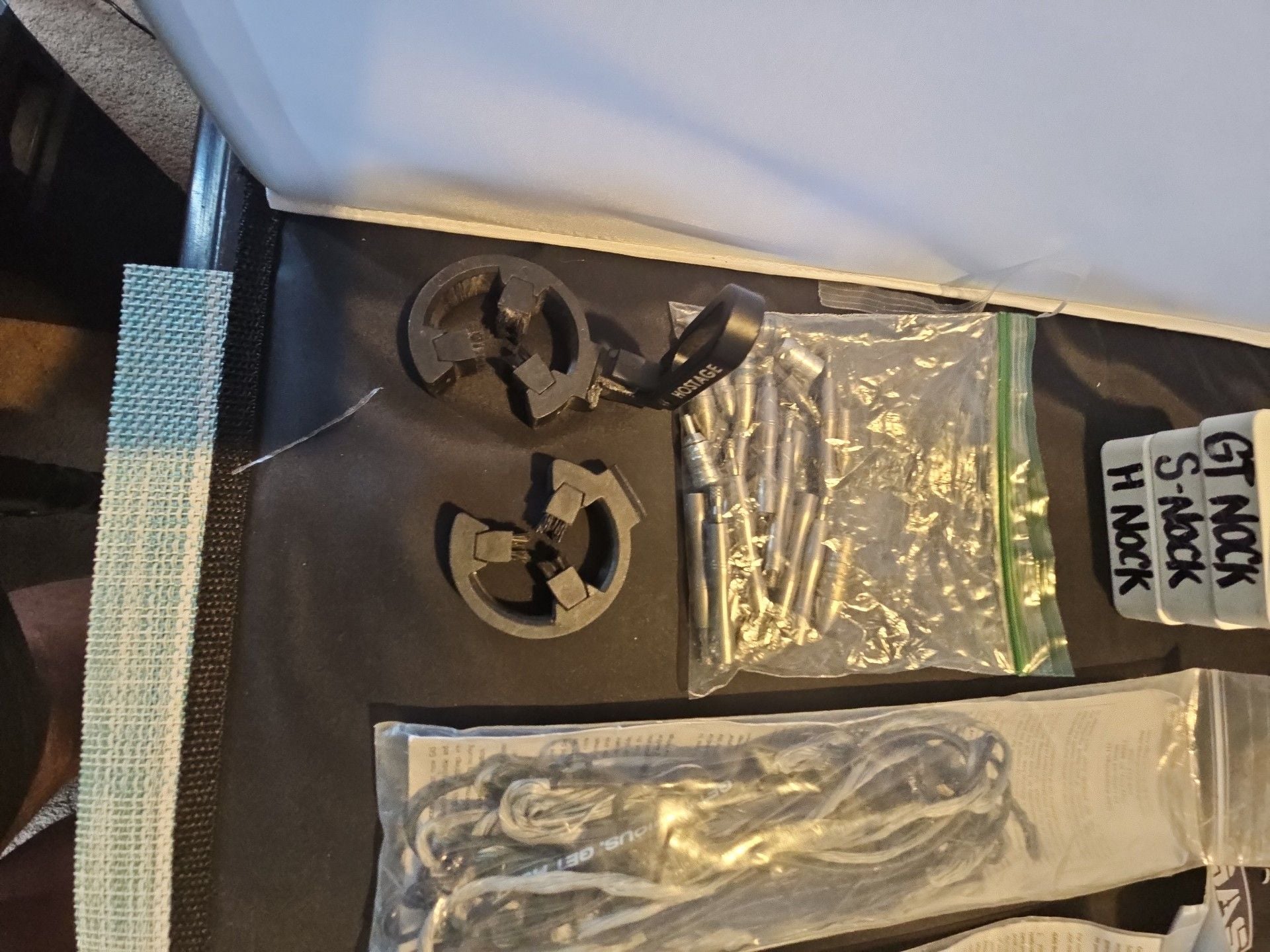 GAS Bowstrings Make Your Success Bowstring Kit with Accessories 4