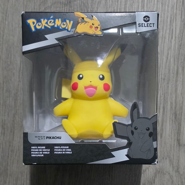 Jazwares Pokemon Select Pikachu Vinyl Figure 4"