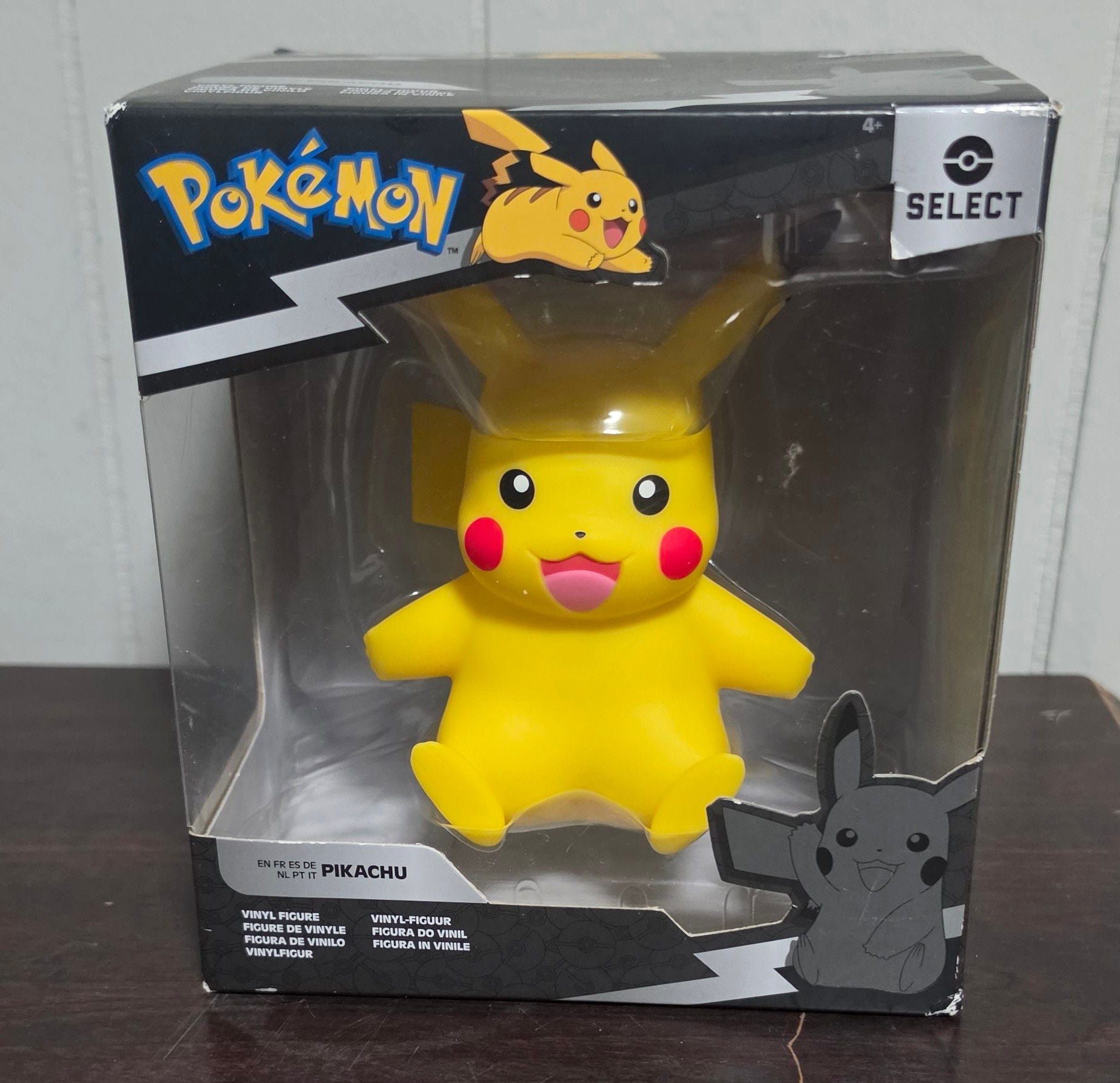 Jazwares Pokemon Select Pikachu Vinyl Figure 4" 4