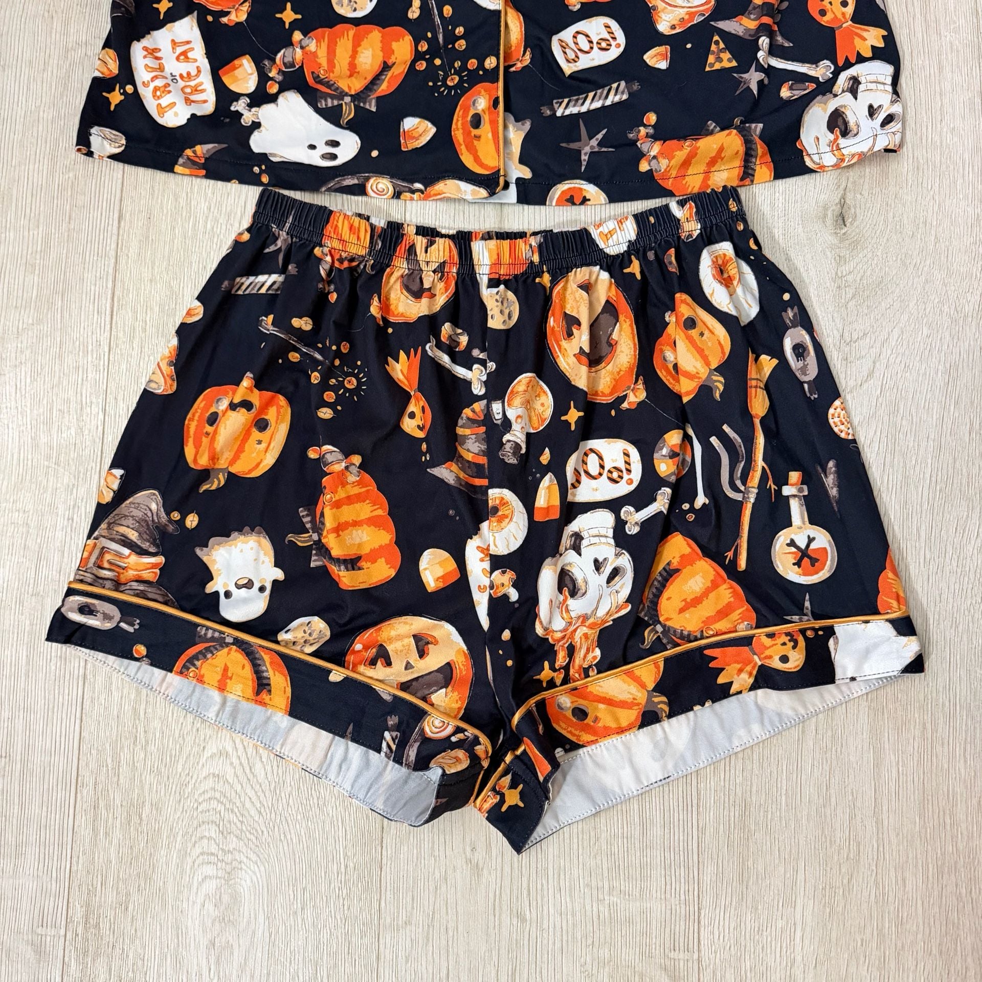 Halloween Pajama Set Size L 7