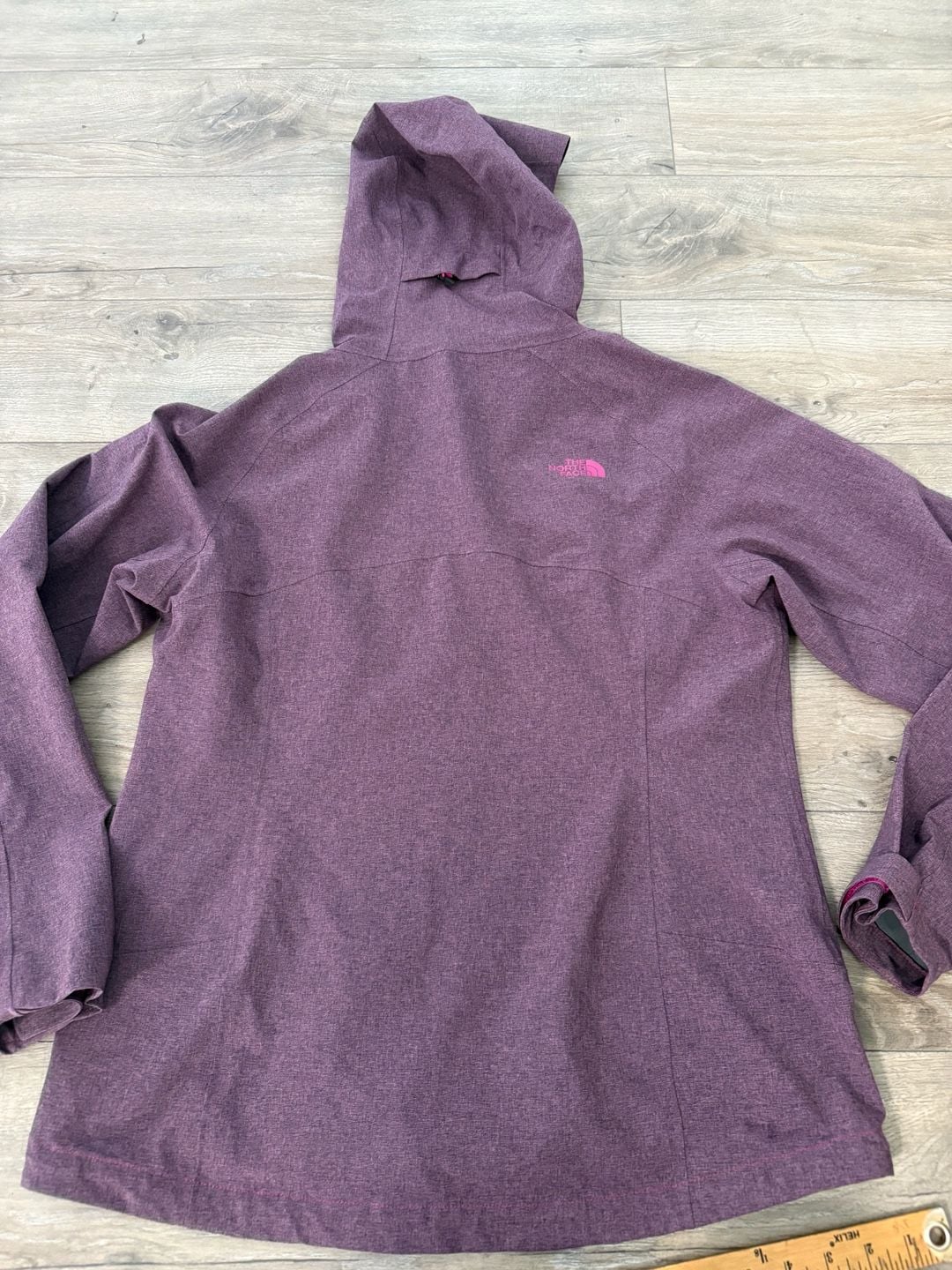 The North Face HyVent Hooded Jacket Size S Plum Pink 9