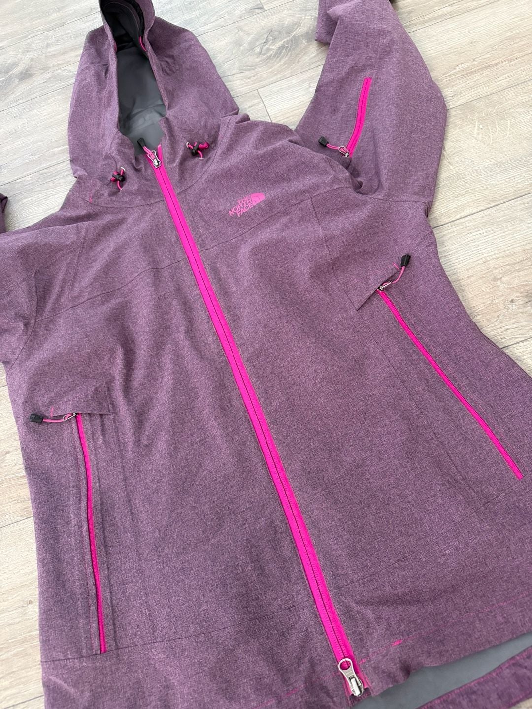 The North Face HyVent Hooded Jacket Size S Plum Pink 11