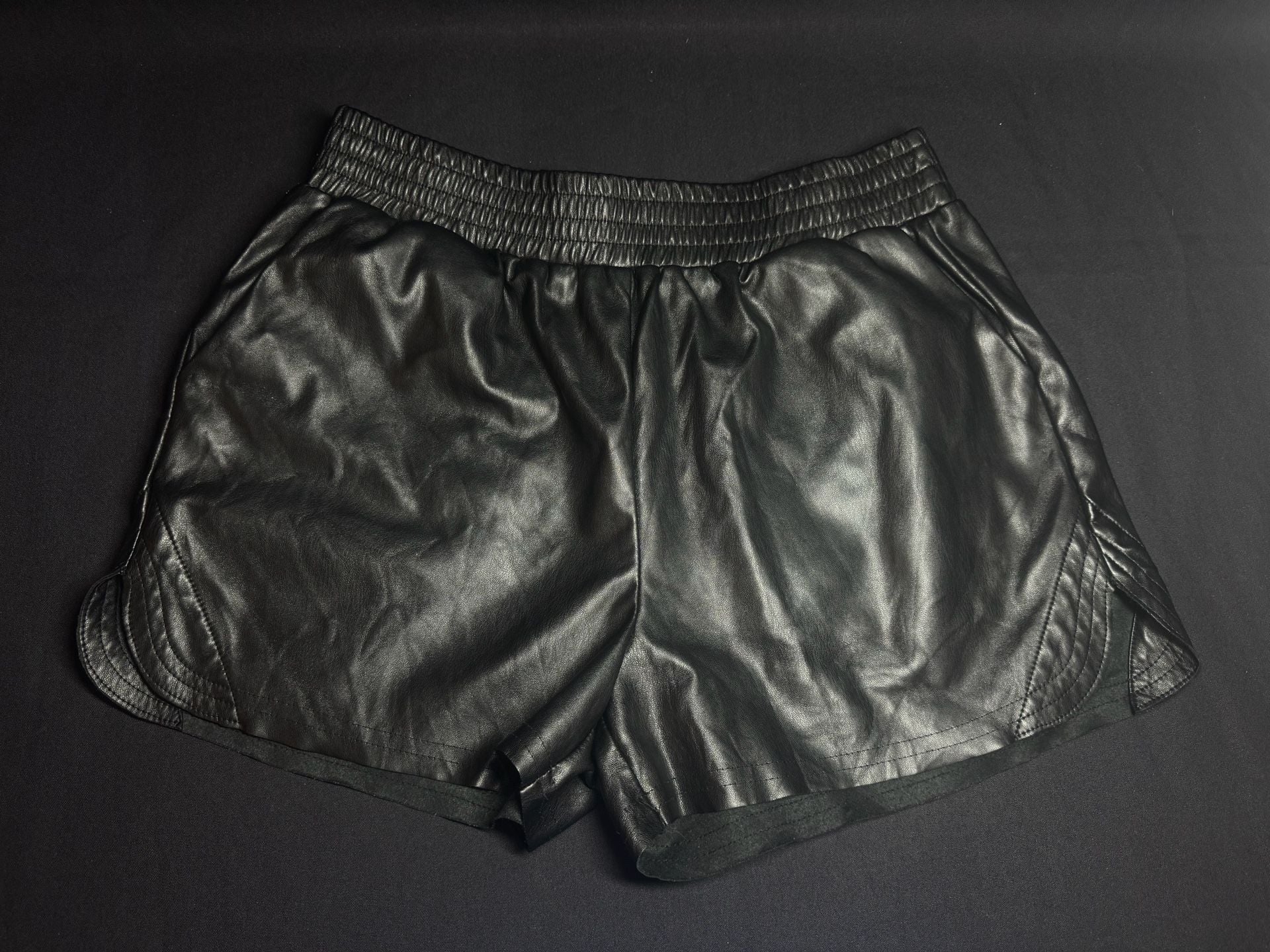 ee:some Black Faux Leather Pull-On Shorts Size L 2