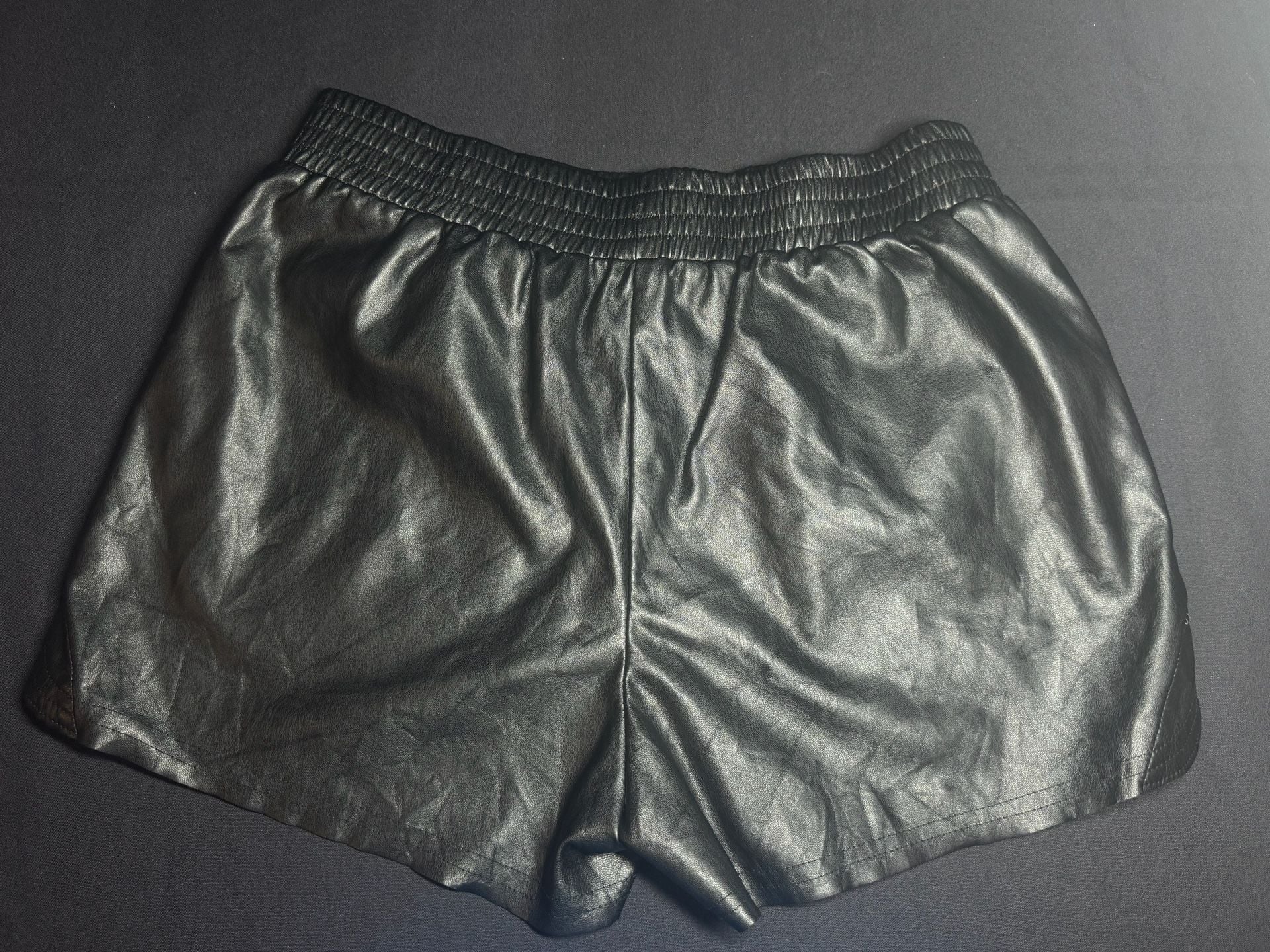 ee:some Black Faux Leather Pull-On Shorts Size L 4