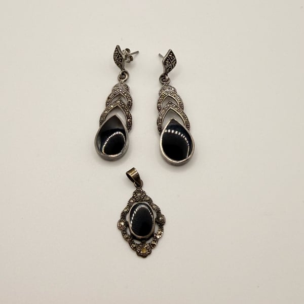 Vintage Sterling Silver Black Onyx And Marcasite Earring And Pendant Set