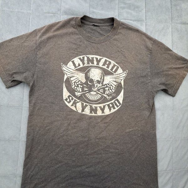 Winterland Lynyrd Skynyrd Skull Wings Biker Rock Band T-Shirt Gray faded Size M