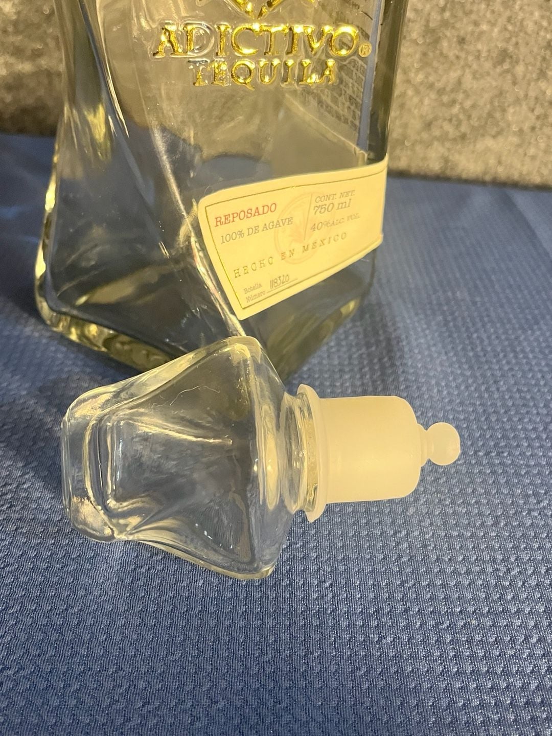 Adictivo Reposado Tequila Bottle 750ml Empty with Topper Flask 7