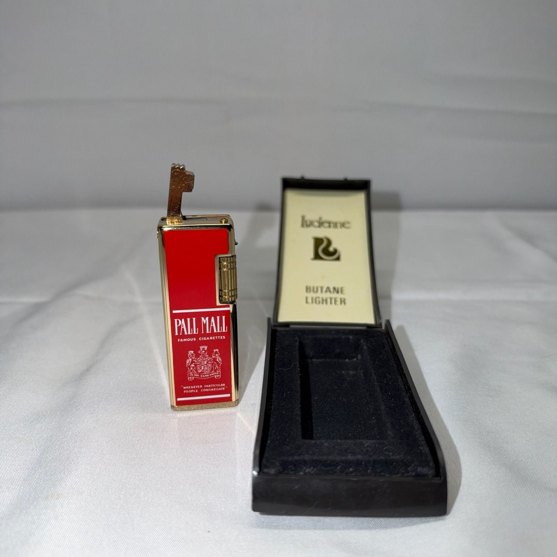 Lucienne Pall Mall Vintage Butane Lighter in Box Red and Gold 6