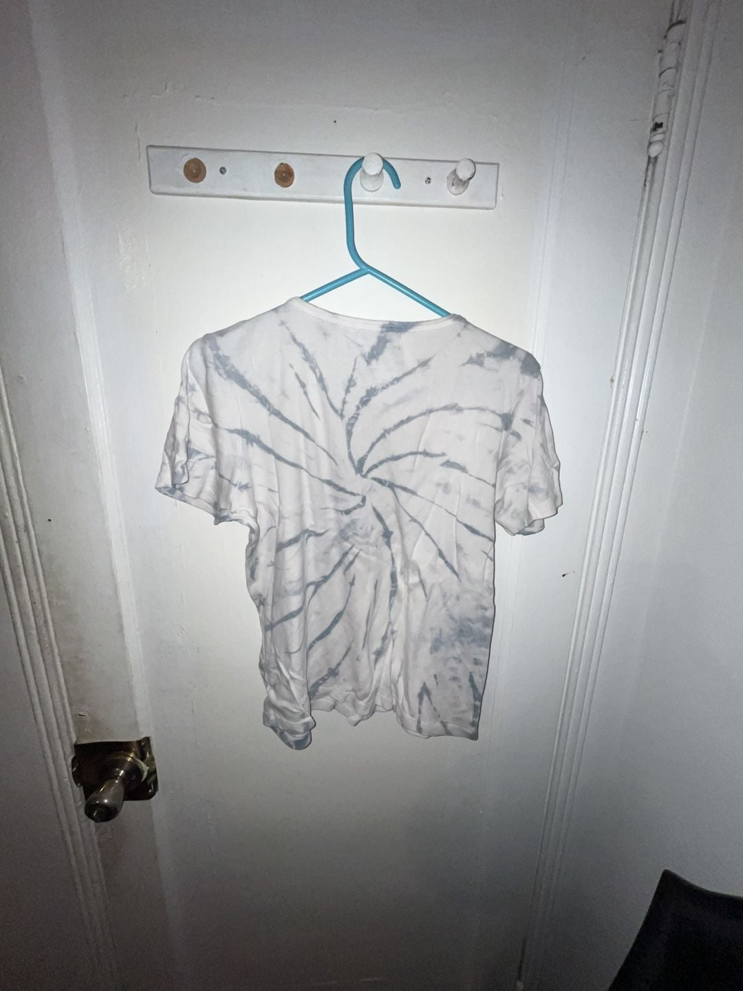 Style & Co T-Shirt Size M Blue White Tie-Dye Rhinestone Spiral 4