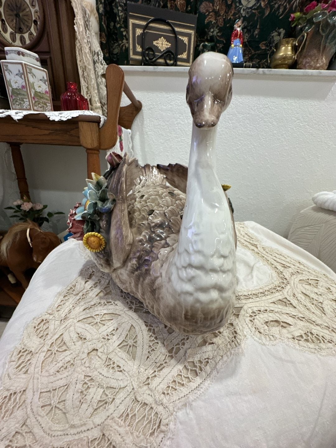 Capodimonte Style Ceramic Swan Flower Planter Centerpiece/Flower Frog 2