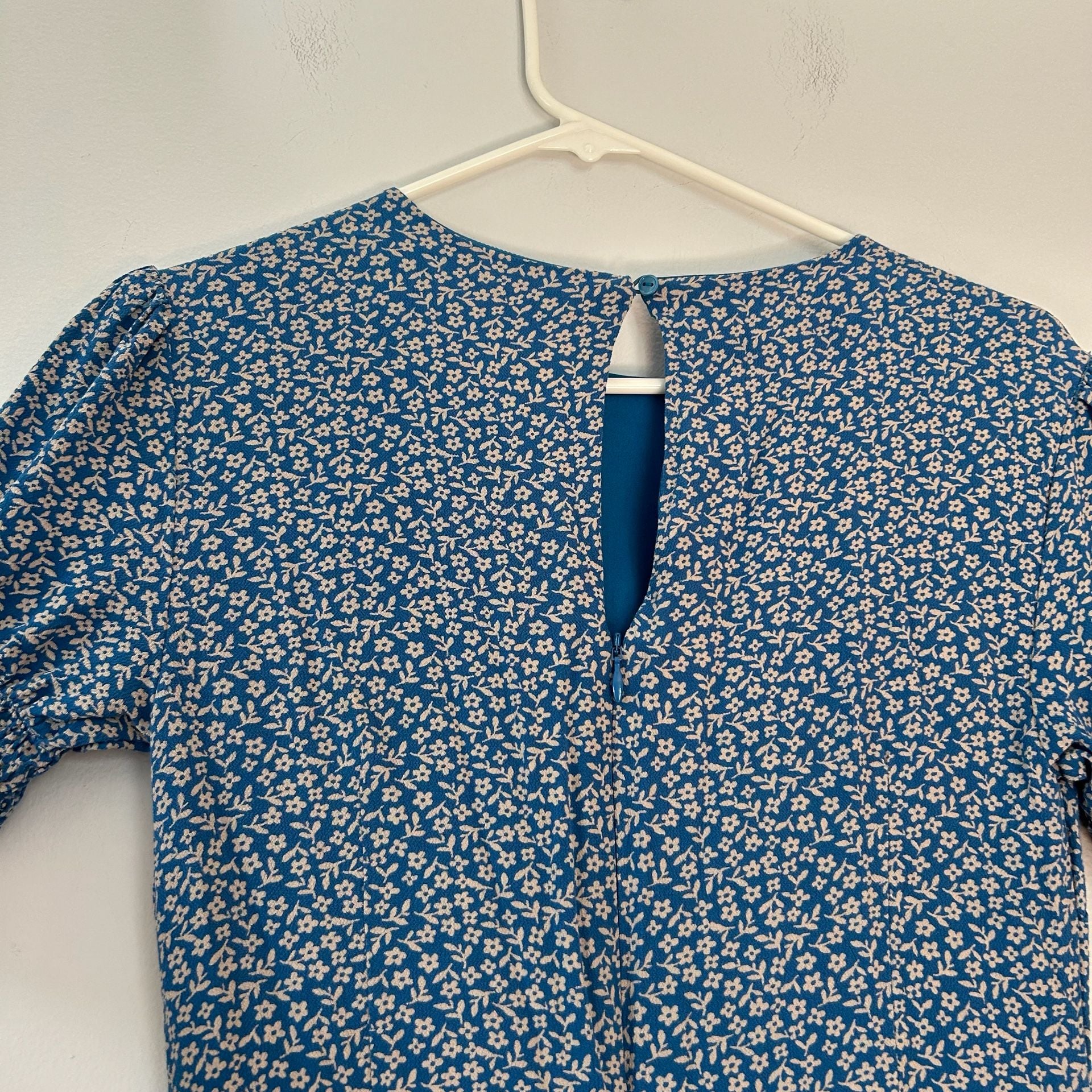 dip Blue Ditsy Floral Midi Dress Size 4 Short Sleeve Puff Sleeve A-Line Dress 5