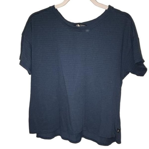 The North Face Short Sleeve Crew Neck Top Size M Blue Textured Knit