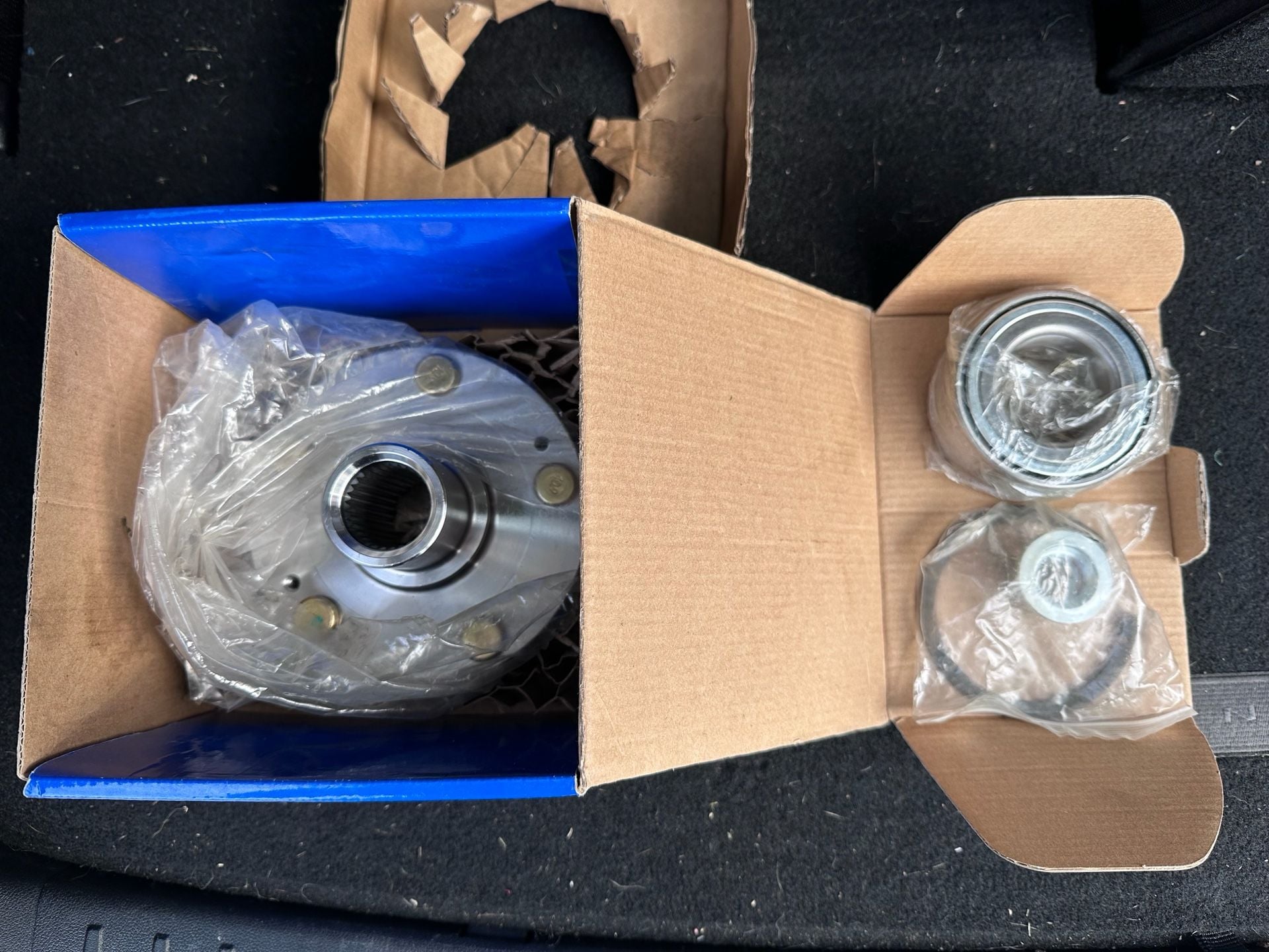 WJB 930565K Wheel Bearing Kit 1