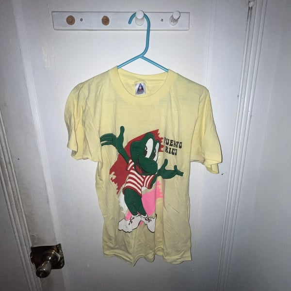 America Project Puerto Rico Frog Graphic T-Shirt Size L Yellow