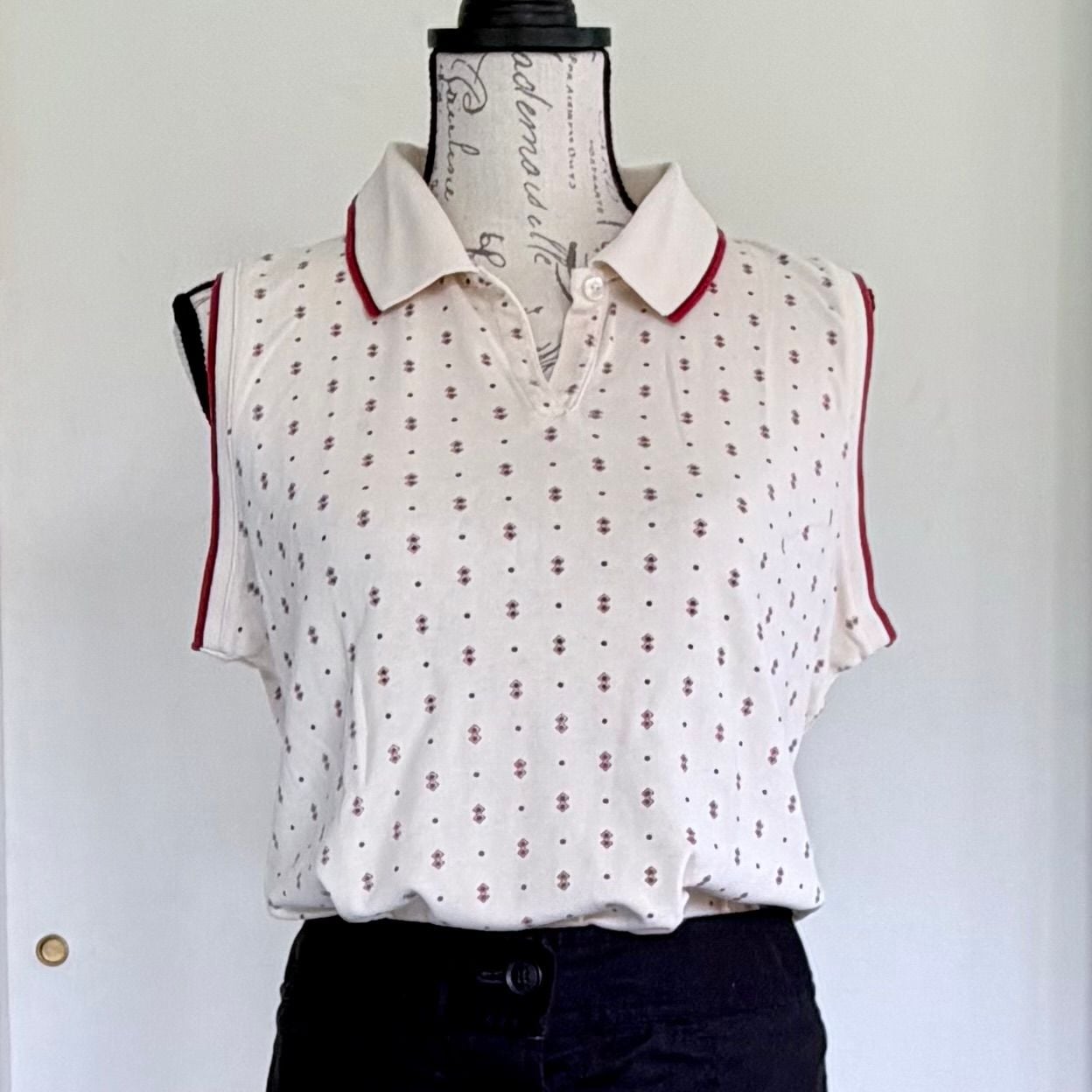 Lizgolf Women’s Sleeveless Polo Cream Geometric Print Golf Shirt Medium 8