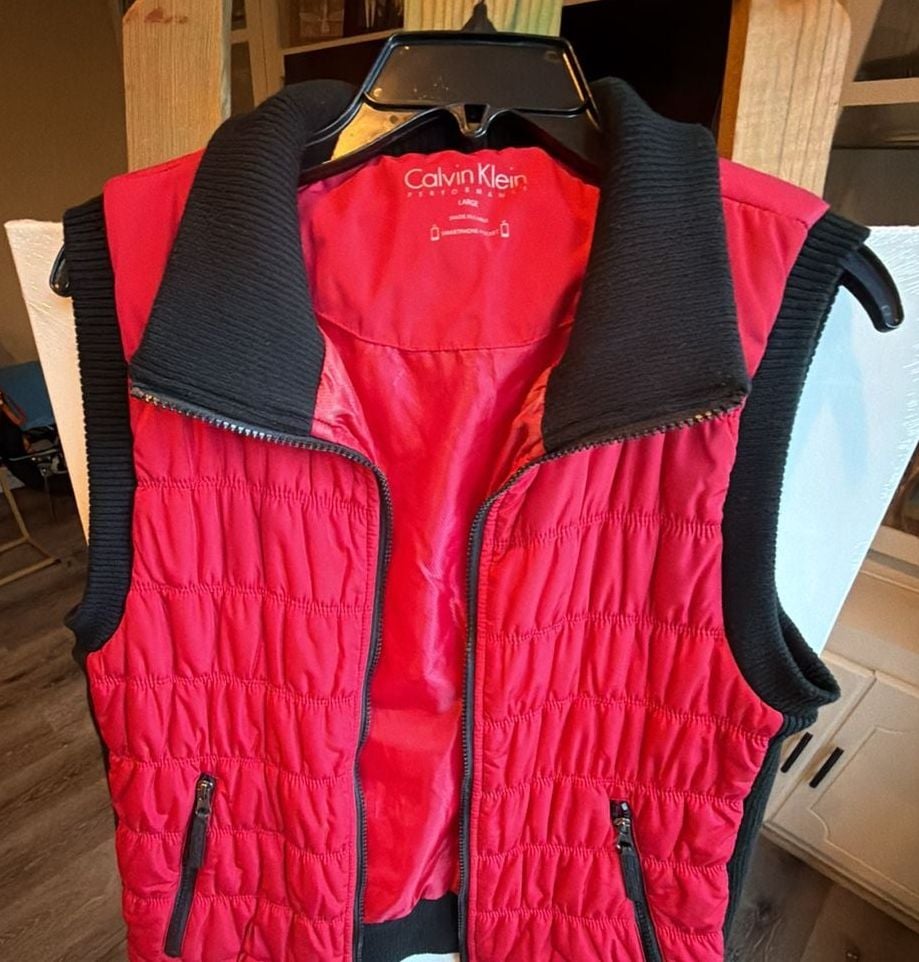 Calvin Klein Performance Red Black Quilted Puffer Vest Large 1