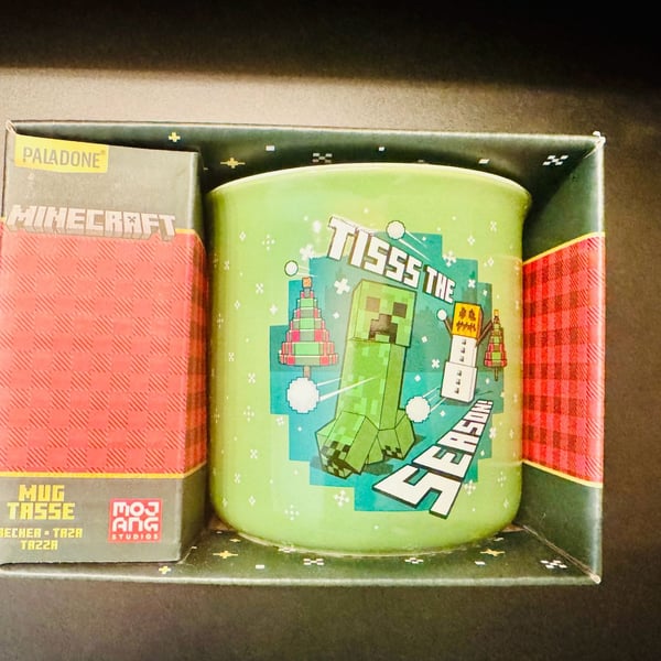 Paladone Minecraft Tis The Season Mug Green Ceramic New