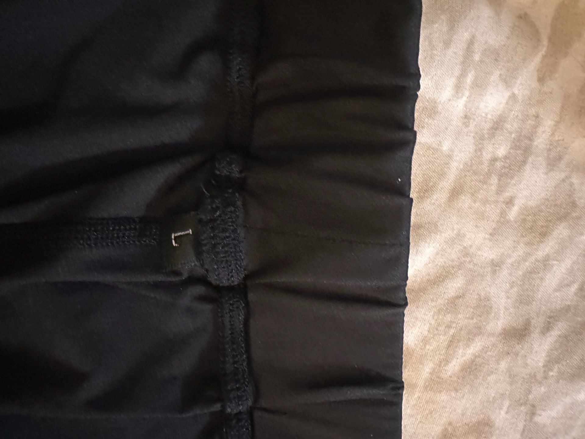 Unbranded Black 2 in 1 Running Shorts with Pockets Size L 6
