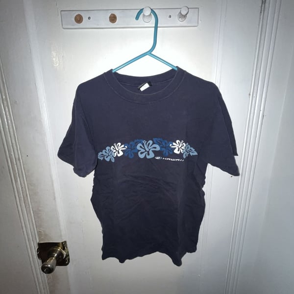 O'Neill Hawaii T-Shirt Size Medium Navy Blue Floral Surfwear Graphic Tee