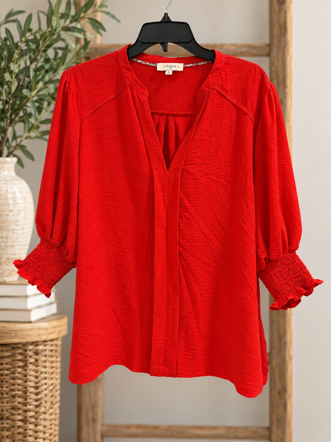 NWOT Umgee Boutique Blouse Red Smocked Sleeve Size XL 2