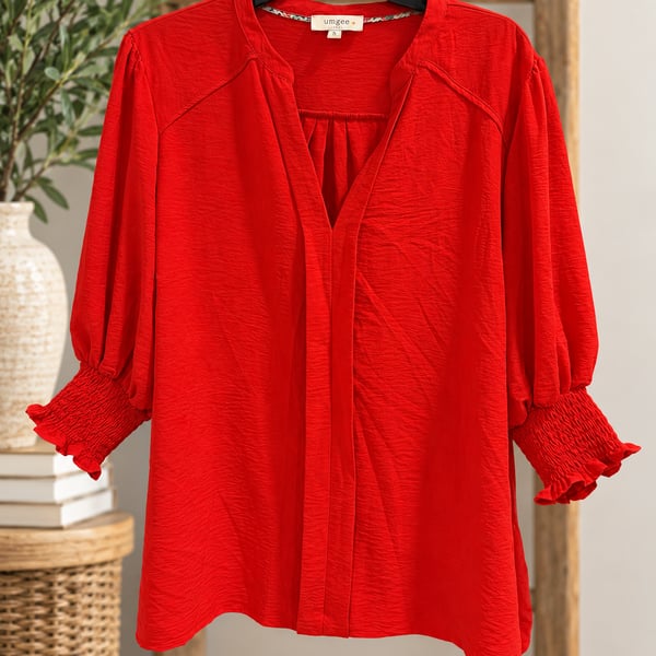 NWOT Umgee Boutique Blouse Red Smocked Sleeve Size XL