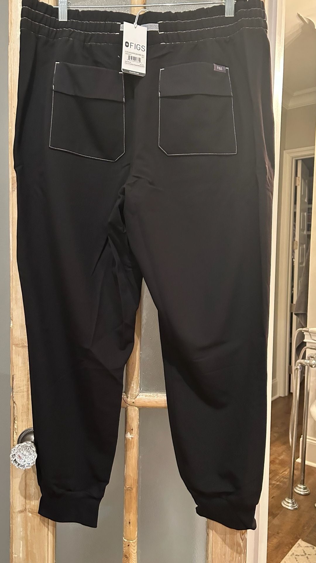 FIGS Tatu High Waisted Slim Petite Cargo Jogger Black 2XL 3