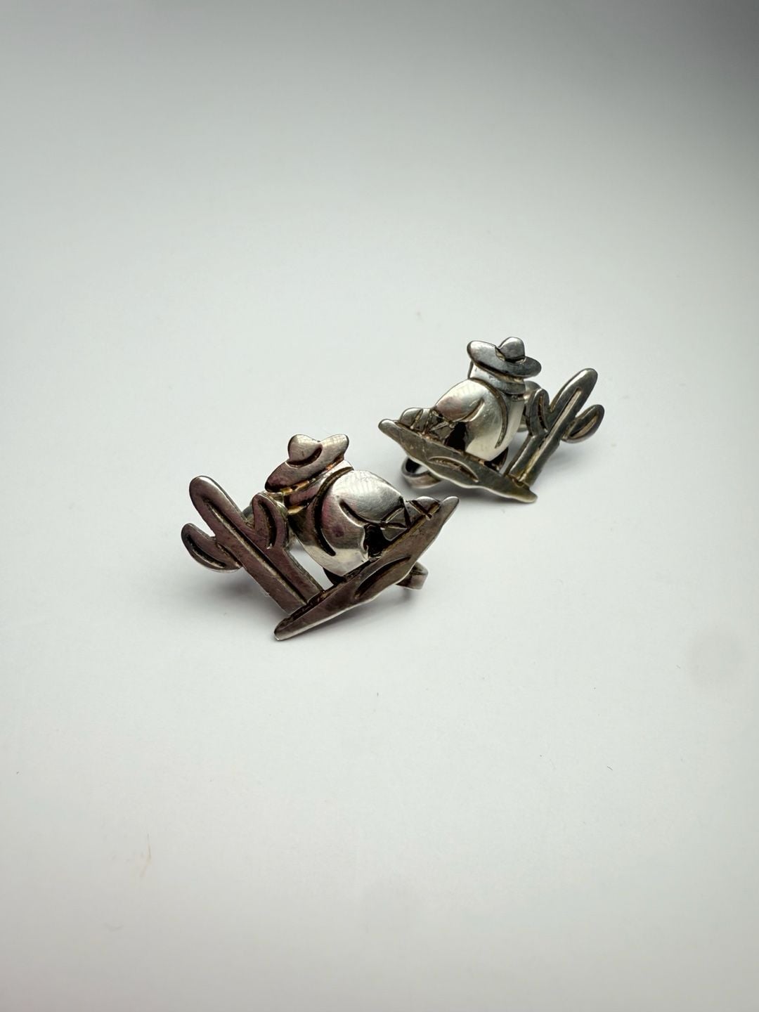 Taxco Sterling Silver Sleeping Mexican Man Sombrero Cactus Earrings 3