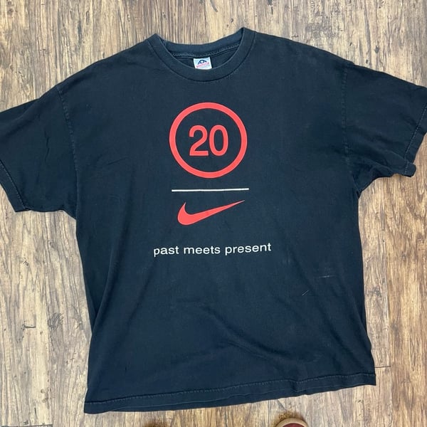 Nike Past Meets Present 20th Anniversary T-Shirt XX-Large Black