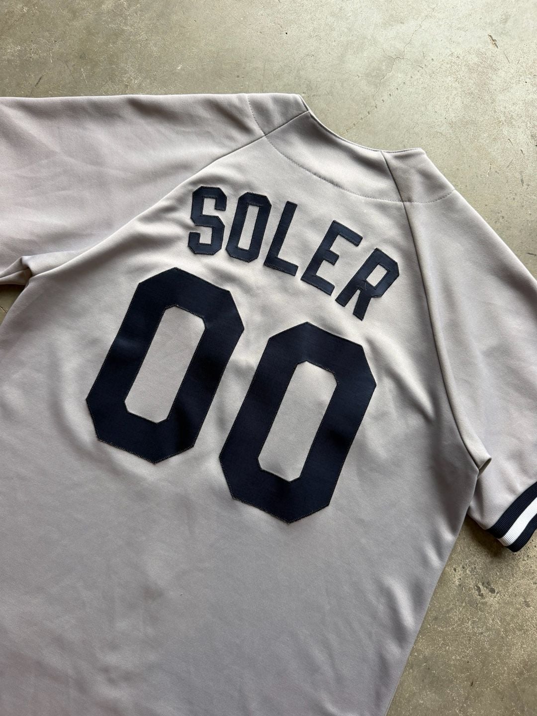 Vintage 90s Majestic New York Yankees Soler 00 Size 42 Gray Baseball Jersey 8